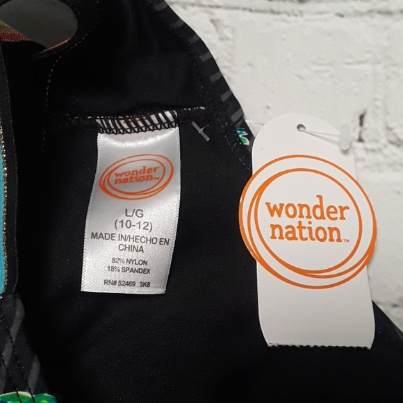 Wonder Nation Girl's 2 piece Bathing Suit. - Picture 4 of 7